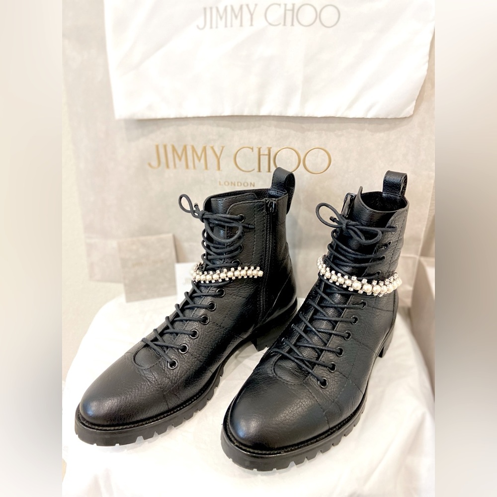 Authentic Jimmy Choo Cruz Flat Ankle boot Pearl & Crystal EU 40 US 9🌺🌻🌷